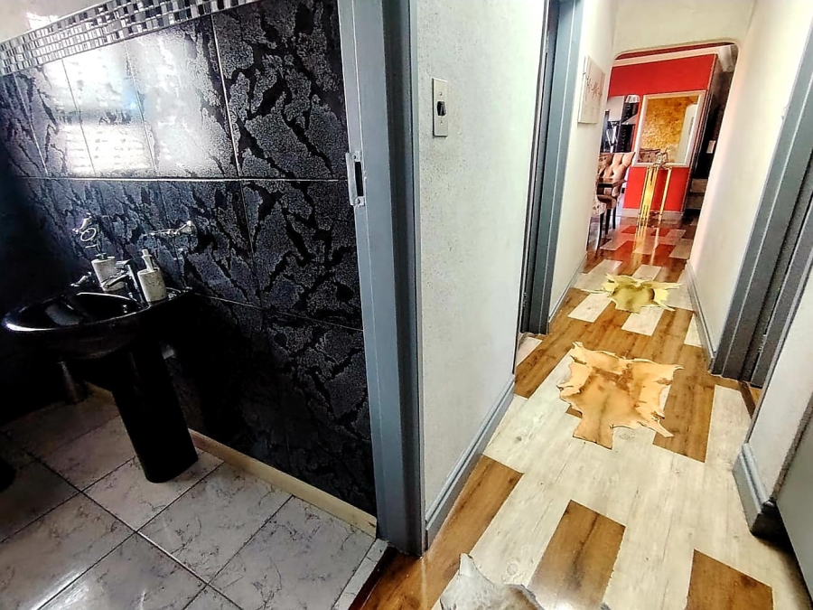 4 Bedroom Property for Sale in West Bank Eastern Cape